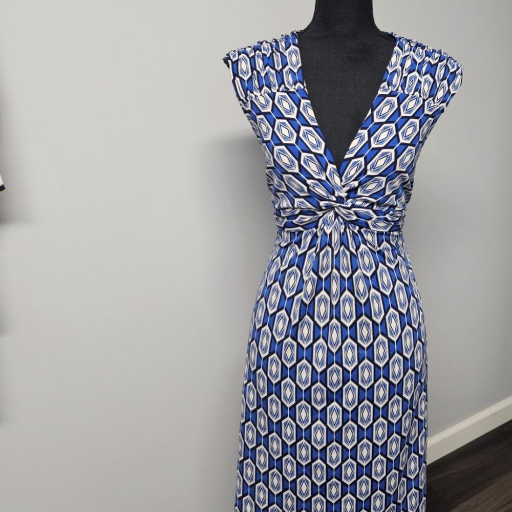 Geometric pattern dress